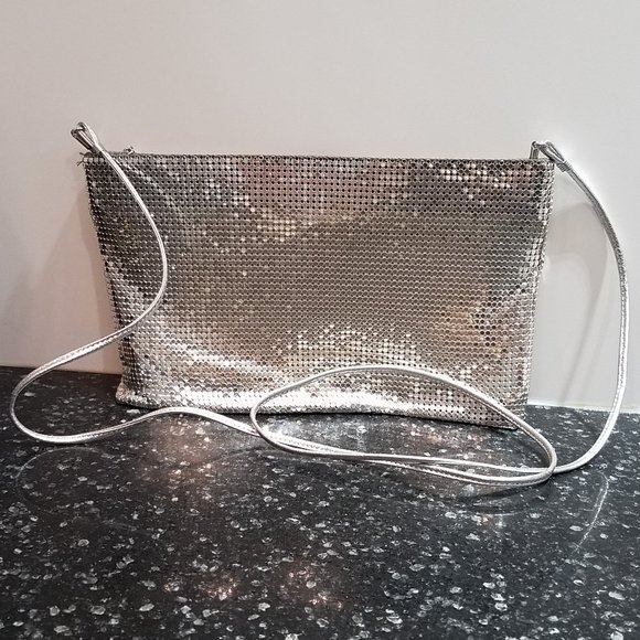 Whiting & Davis Handbags - Vintage Whiting and Davis Silver Mesh Evening Bag